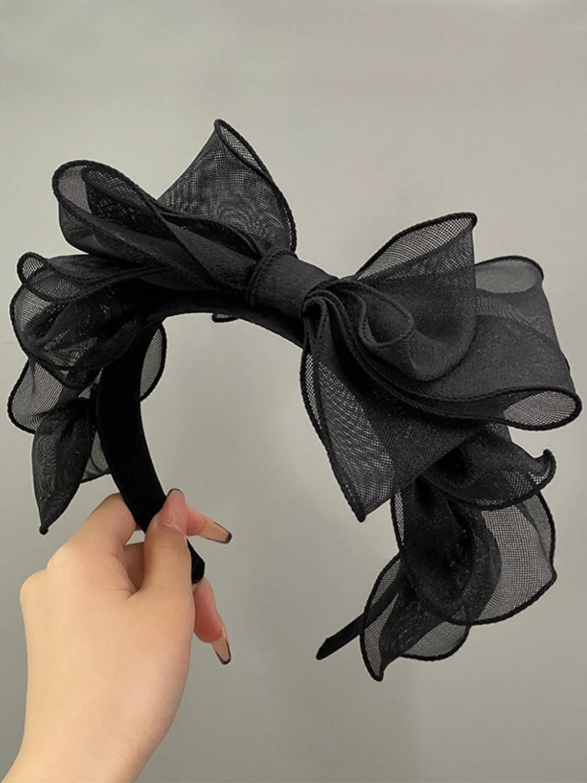 A Lil' Drama Black Tulle Headband