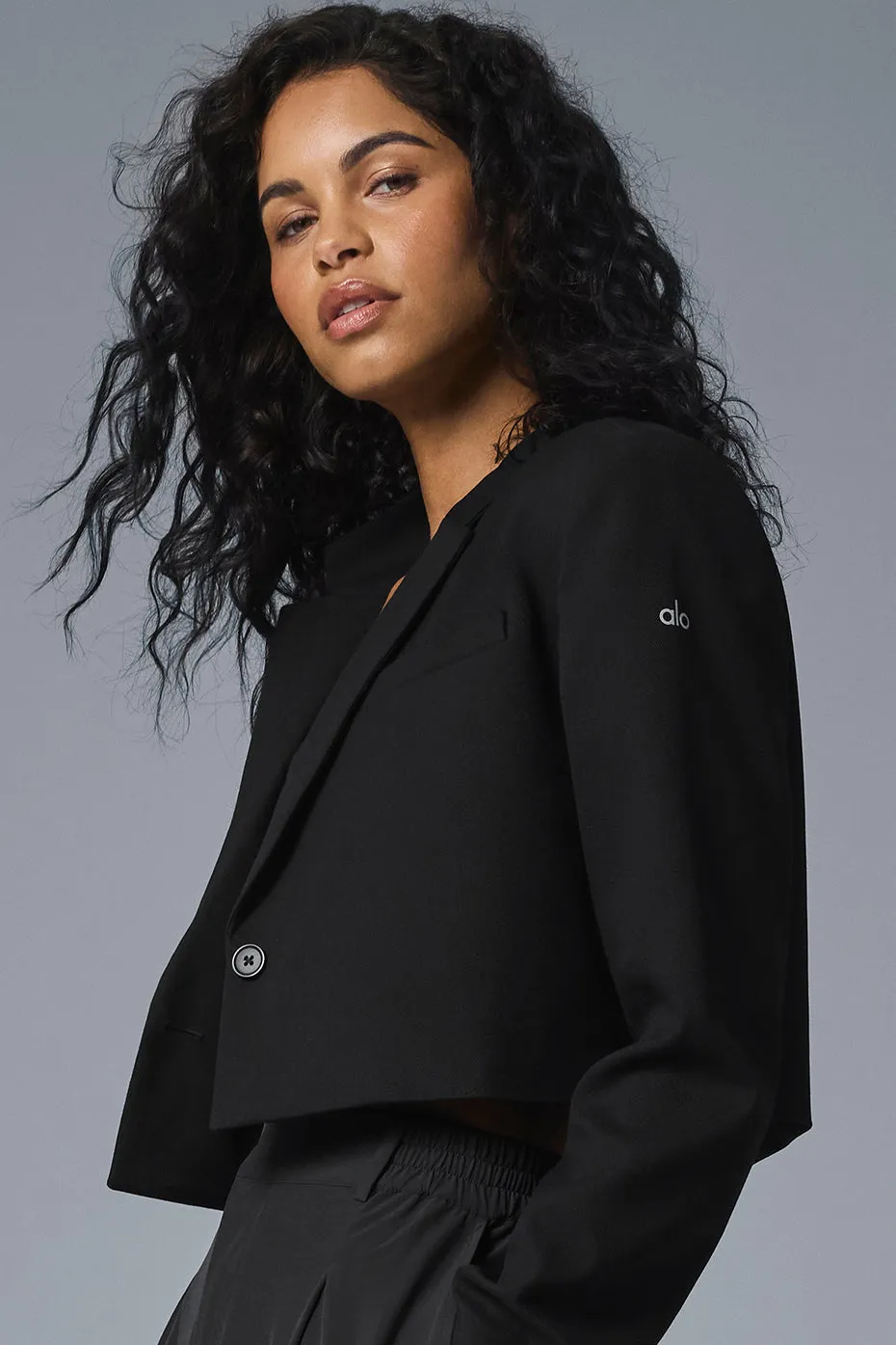 Cropped First-Class Blazer - Black