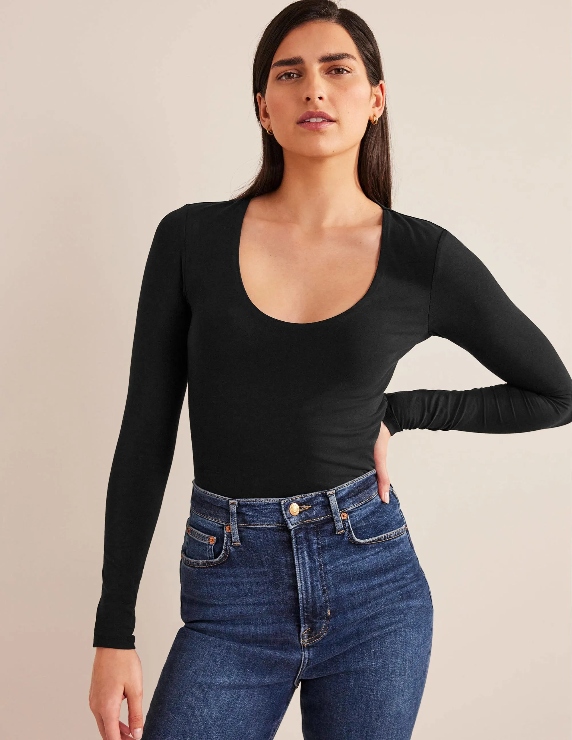 Double Layer Scoop Neck Top-Black