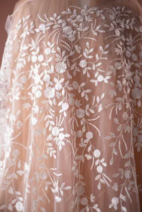 Embroidery Flower Bridal Lace Fabric for Wholesale