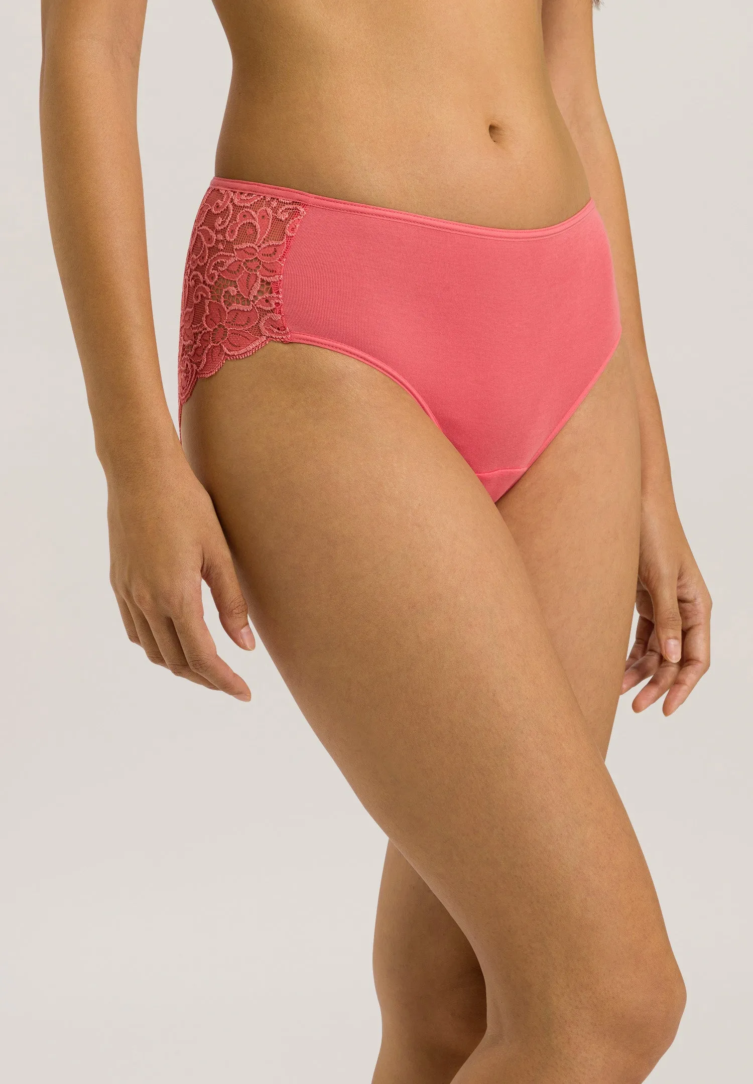 Luxury Moments Lace-Back Brief | Porcelain Rose 71480-2309