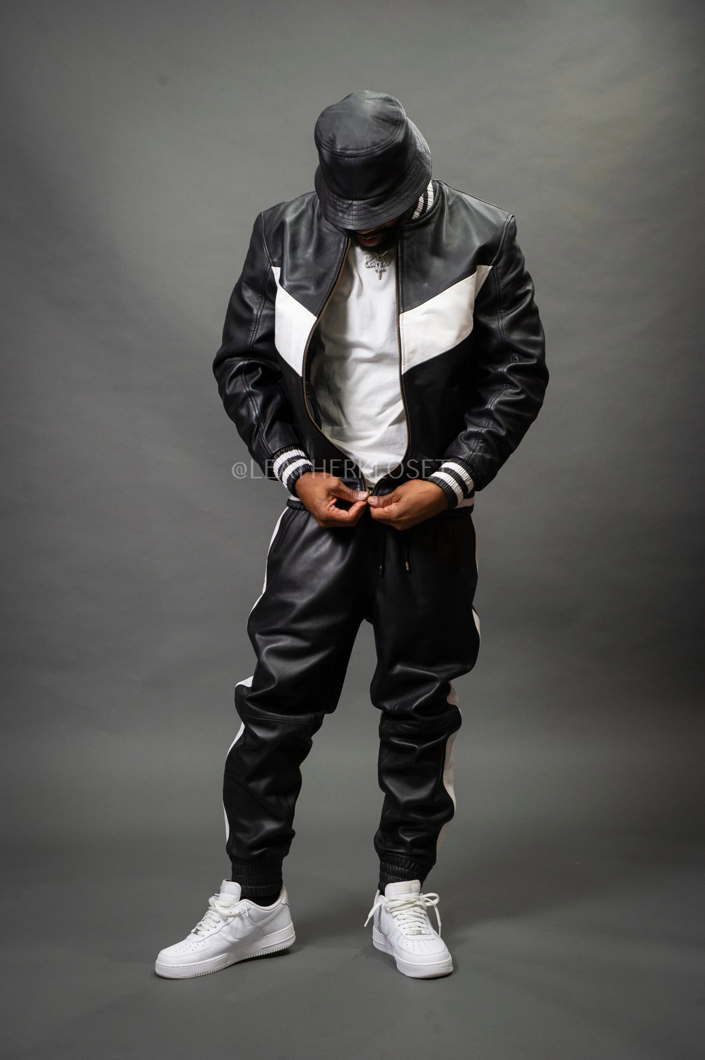 Men's V-Baseball Leather Track Suit Sweatsuit [Black/White]