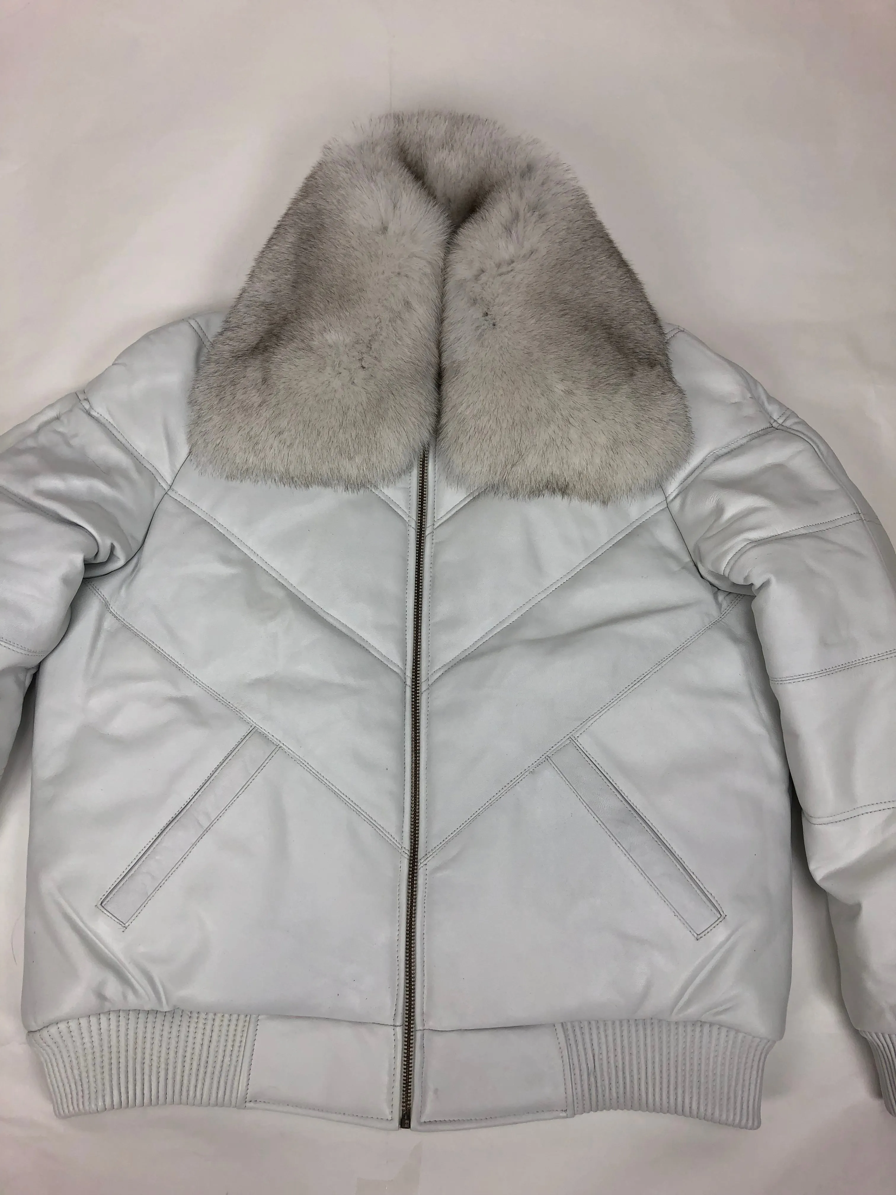 Men's V-Bomber White Premium Siberian Fox Collar