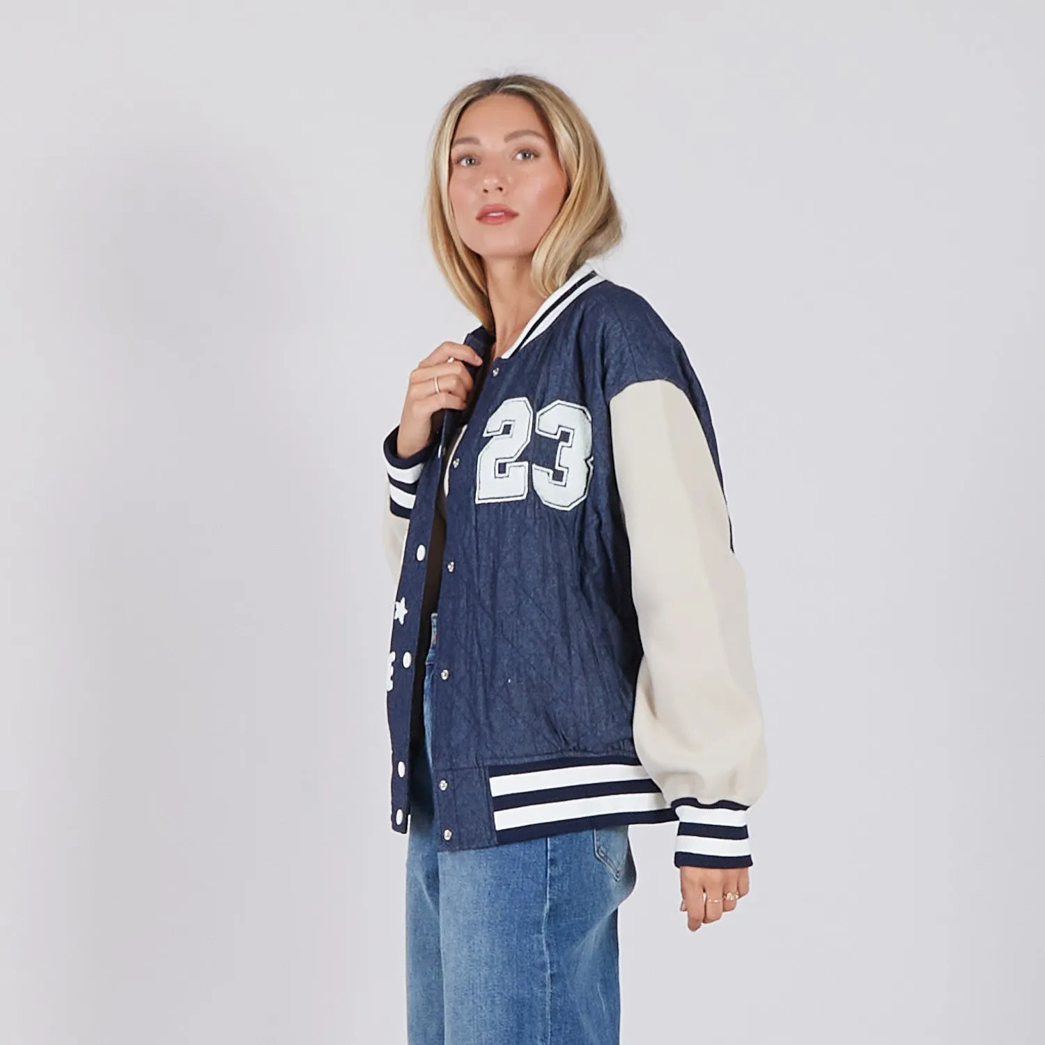 Wholesale bomber jacket with patch design