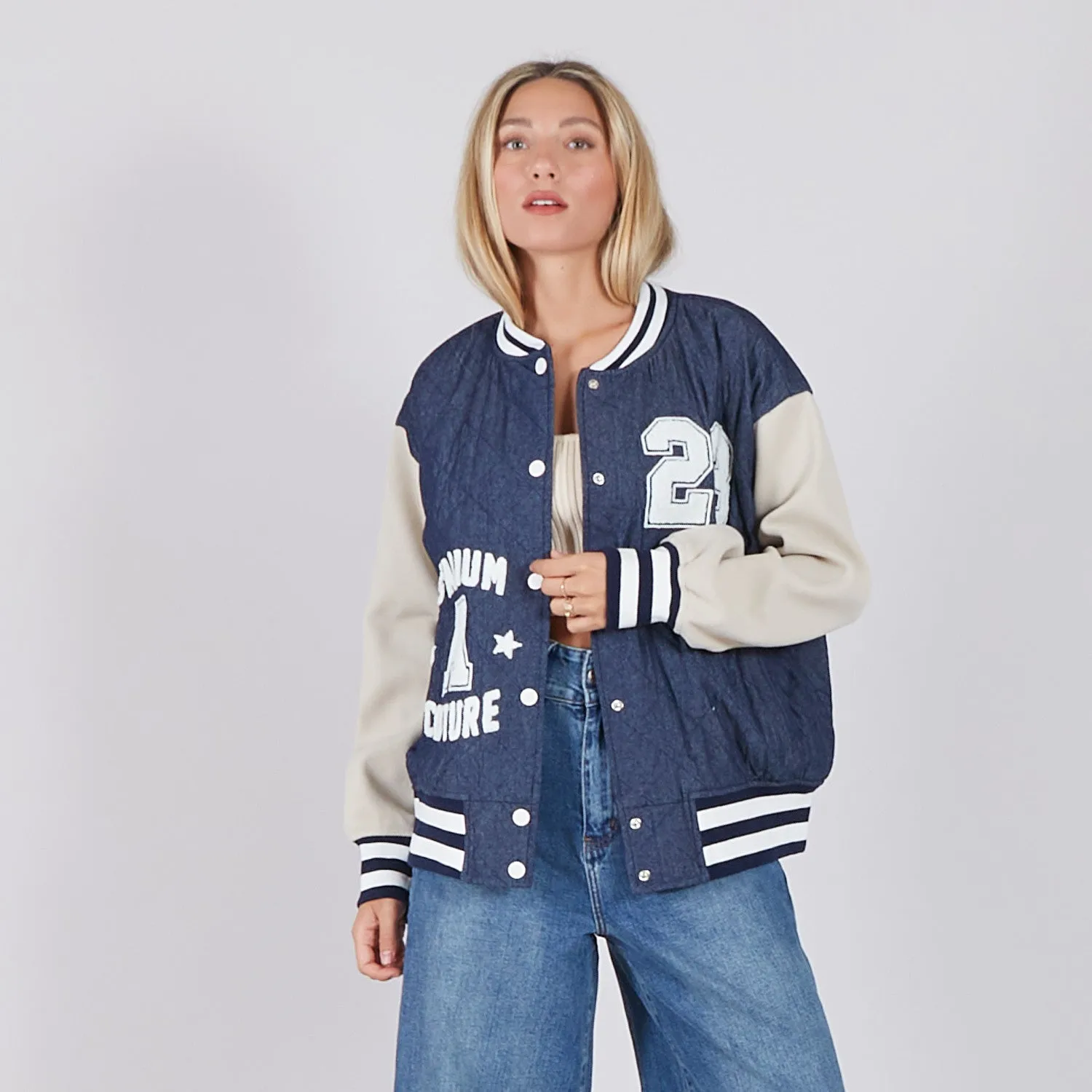 Wholesale bomber jacket with patch design